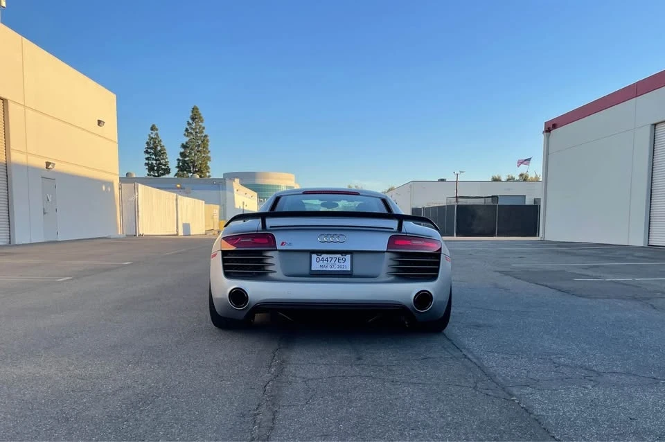 2015 Audi 42 R8 - Image 2 of 9