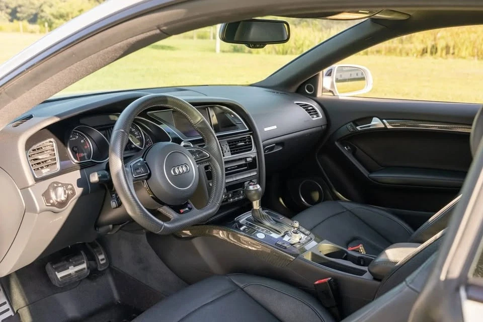 2015 Audi B8 RS5 - Image 4 of 9