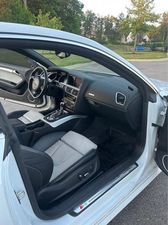 2015 Audi - Image 9 of 15