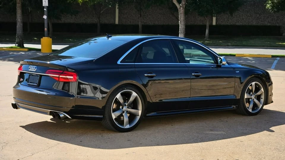 2015 Audi D4 S8 - Image 4 of 19