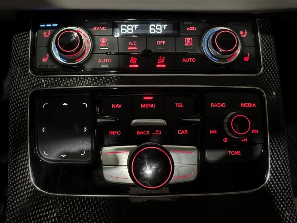 2015 Audi D4 S8 - Image 4 of 19