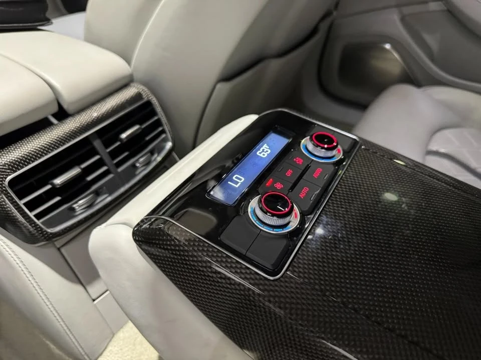 2015 Audi D4 S8 - Image 10 of 19
