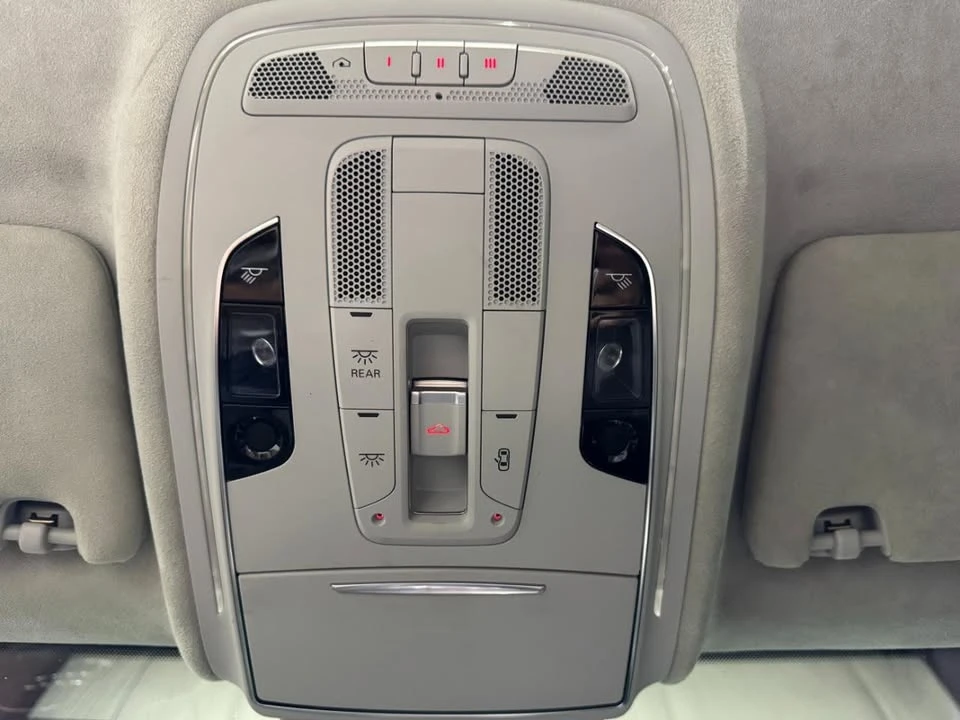 2015 Audi D4 S8 - Image 8 of 19