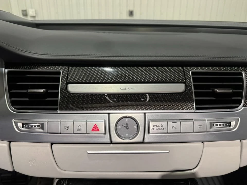 2015 Audi D4 S8 - Image 9 of 19