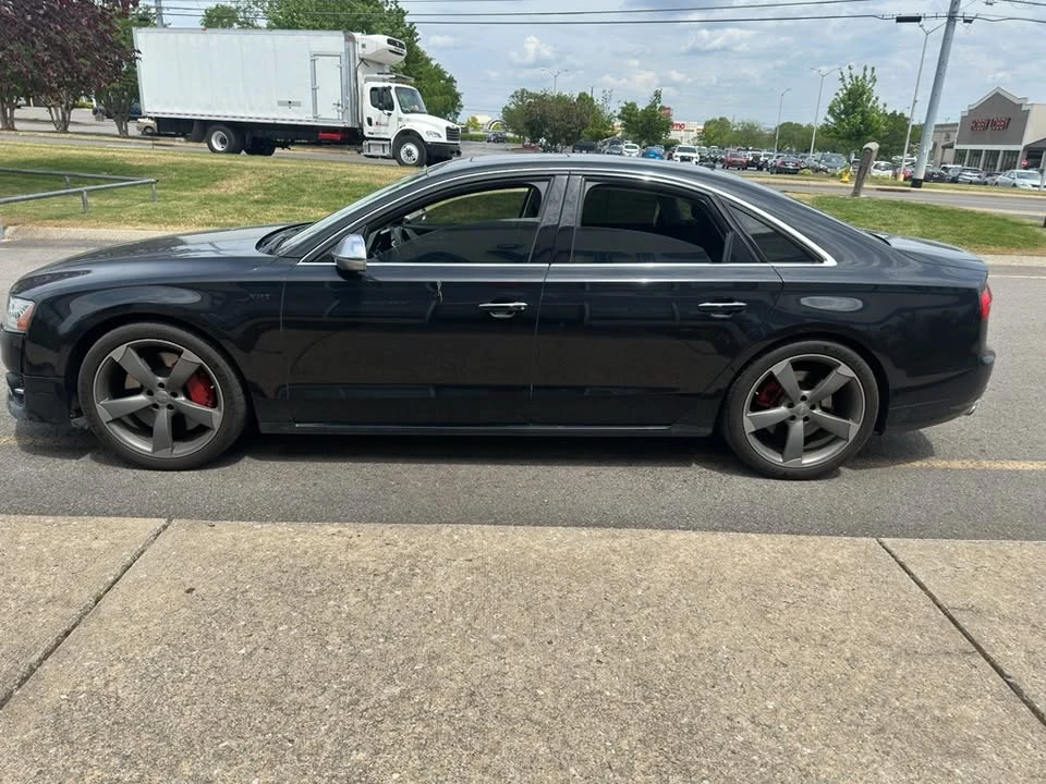 2015 Audi D4 S8 - Image 4 of 13