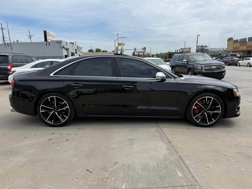 2015 Audi D4 S8 - Image 4 of 19