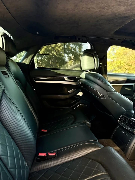 2015 Audi D4 S8 - Image 8 of 10