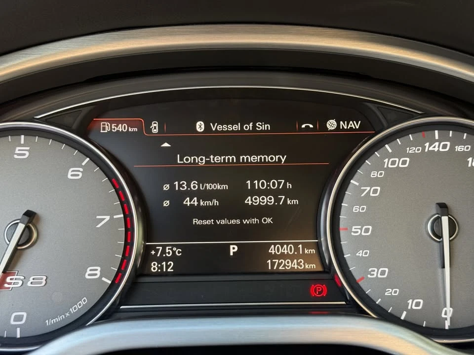 2015 Audi D4 S8 - Image 10 of 17