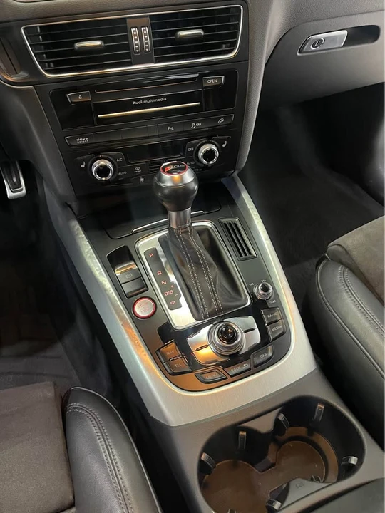2015 Audi 8R SQ5 - Image 16 of 19