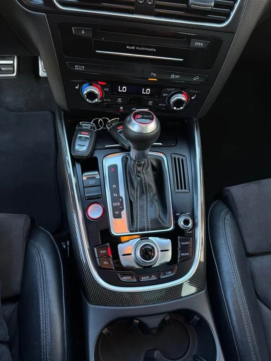 2015 Audi 8R SQ5 - Image 13 of 20