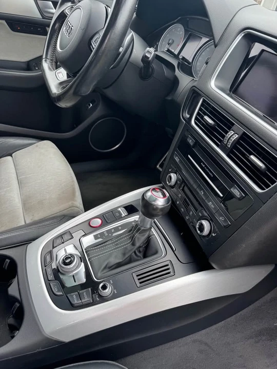 2015 Audi 8R SQ5 - Image 6 of 17