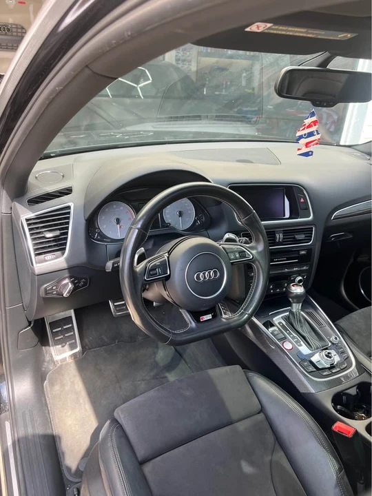 2015 Audi 8R SQ5 - Image 10 of 13