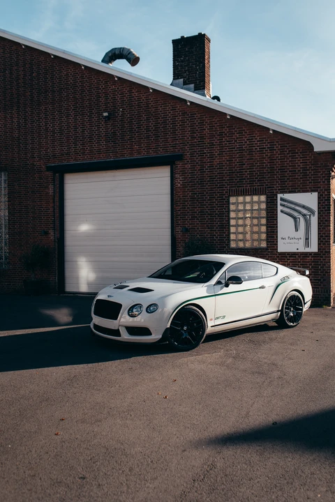 2015 Bentley Continental GT 2nd Gen - Image 17 of 31