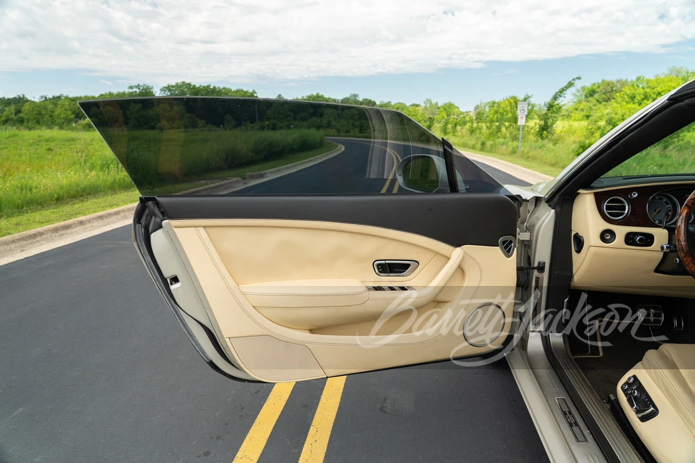 2015 Bentley Continental GTC - Image 9 of 31