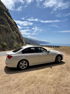 2015 BMW 3 Series 320i Sedan 4D