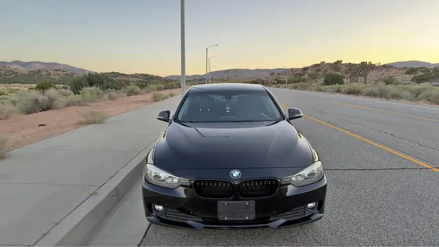 2015 BMW 3 Series 320i Sedan 4D