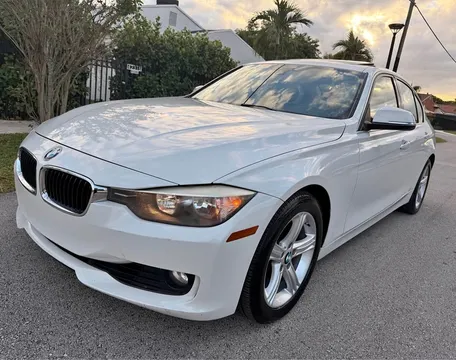 2015 BMW 3 Series 328i Sedan 4D
