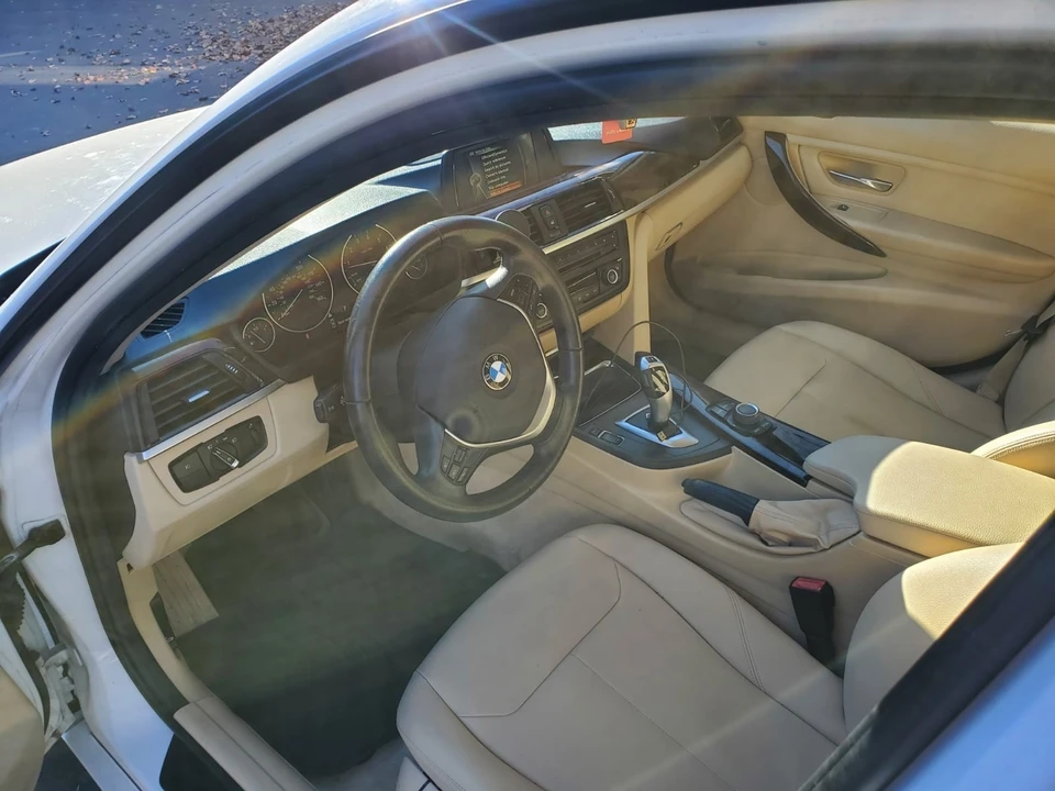 2015 BMW F30 3 Series Sedan - Image 6 of 7