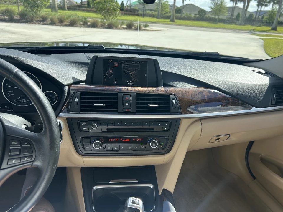 2015 BMW F30 3 Series Sedan - Image 21 of 26