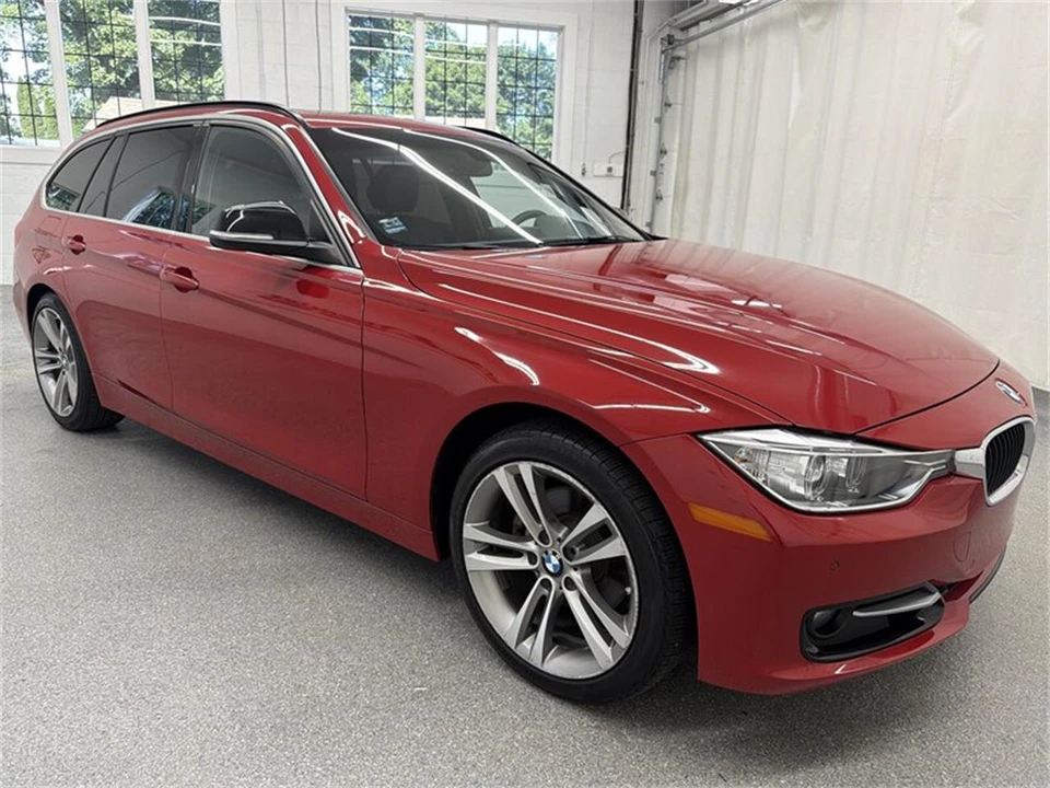 2015 BMW F30 3 Series Sedan - Image 3 of 16