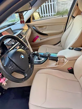2015 BMW 3 Series 320i