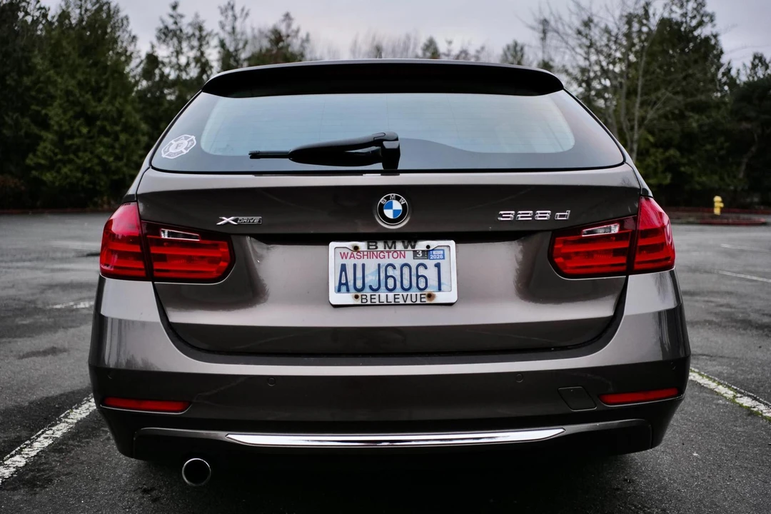 2015 BMW F31 3 Series Touring - Image 11 of 31