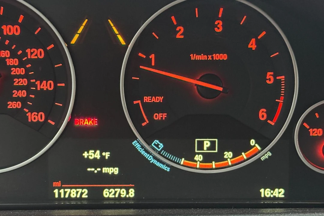 2015 BMW F31 3 Series Touring - Image 26 of 31