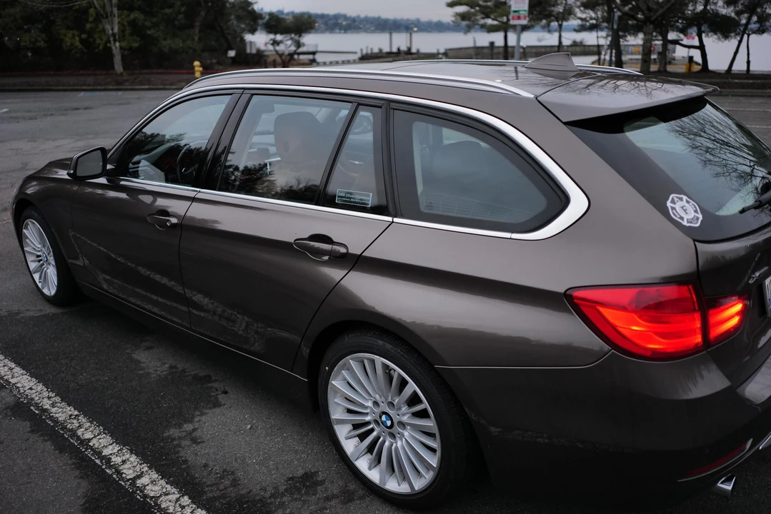 2015 BMW F31 3 Series Touring - Image 9 of 31