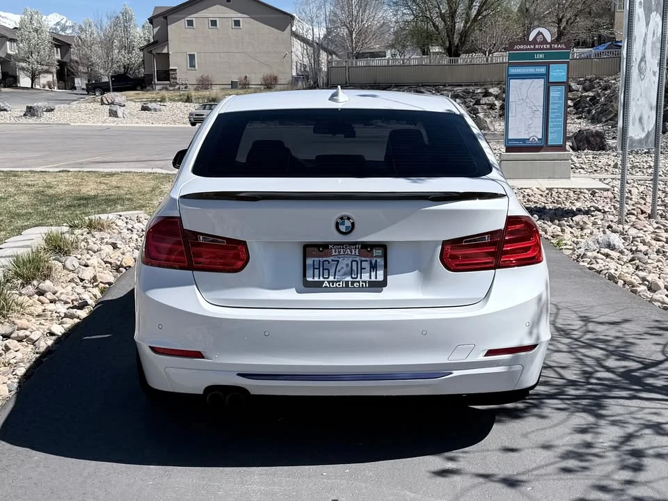 2015 BMW 3 Series - Image 3 of 8