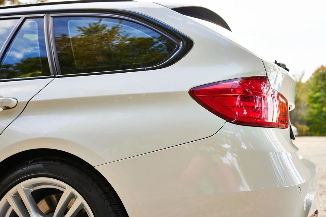 2015 BMW F31 3 Series Touring - Image 28 of 31