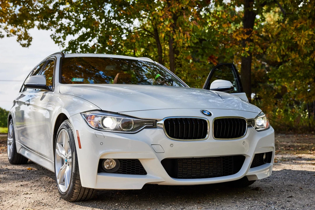 2015 BMW F31 3 Series Touring - Image 12 of 31
