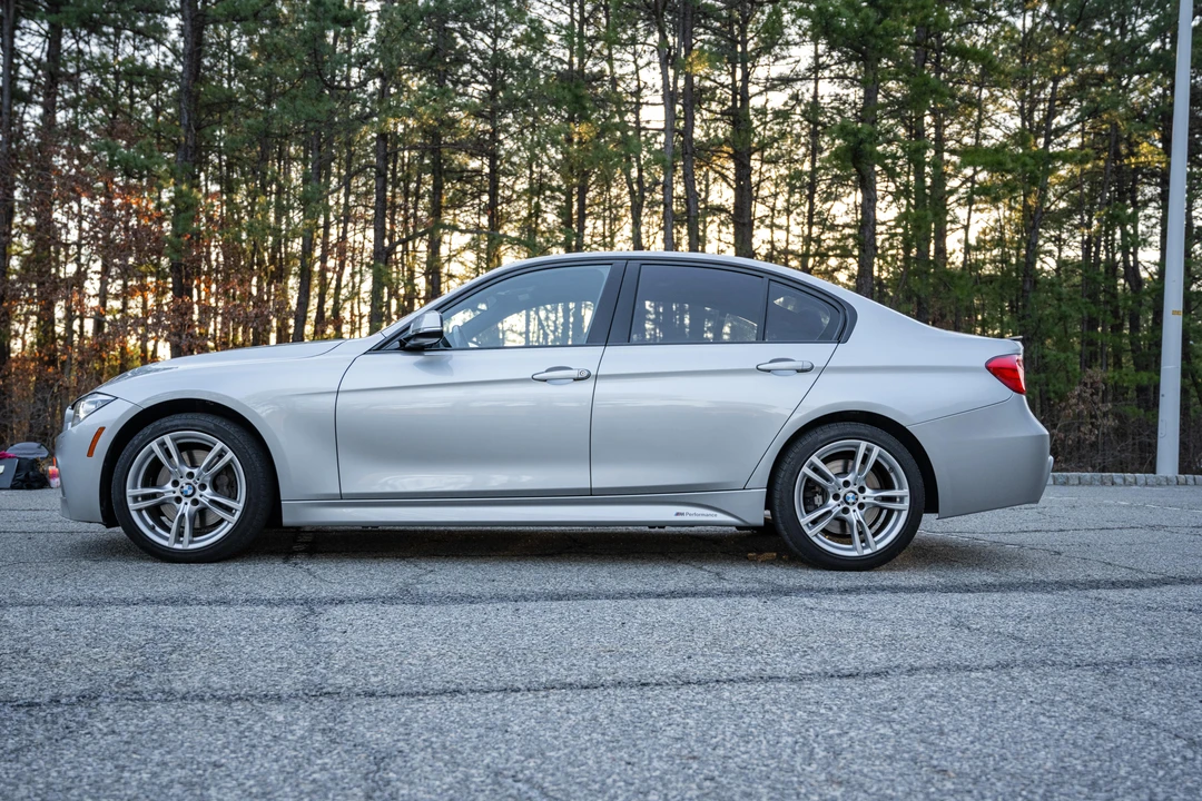 2015 BMW F30 335i & 340i Sedan - Image 14 of 31