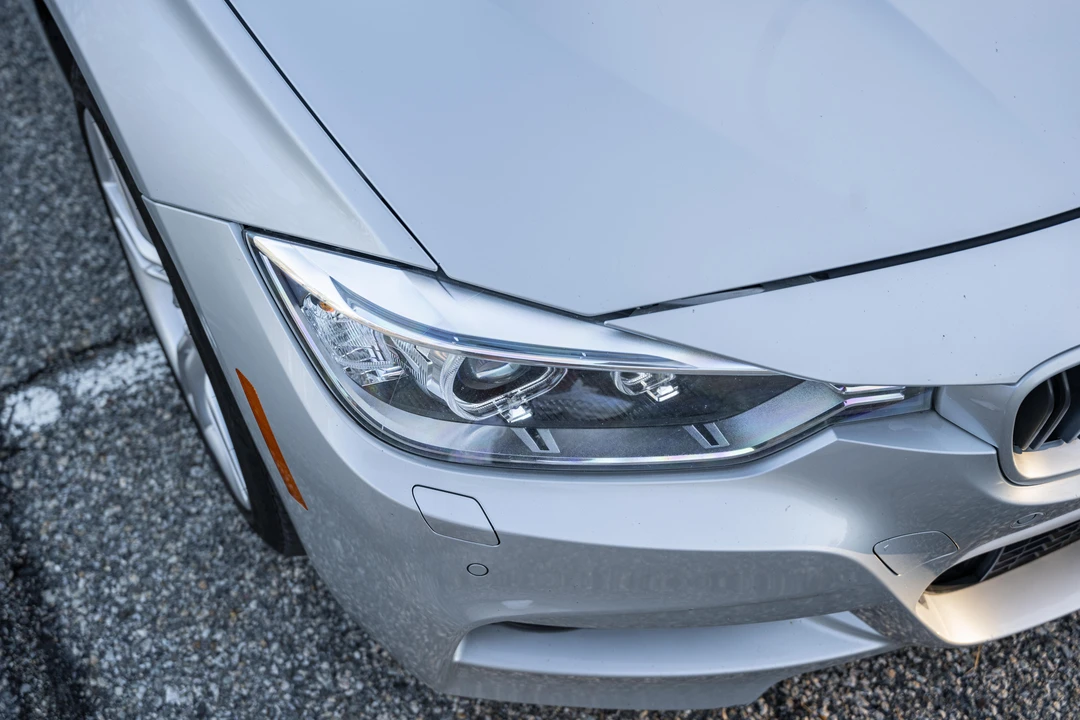 2015 BMW F30 335i & 340i Sedan - Image 23 of 31