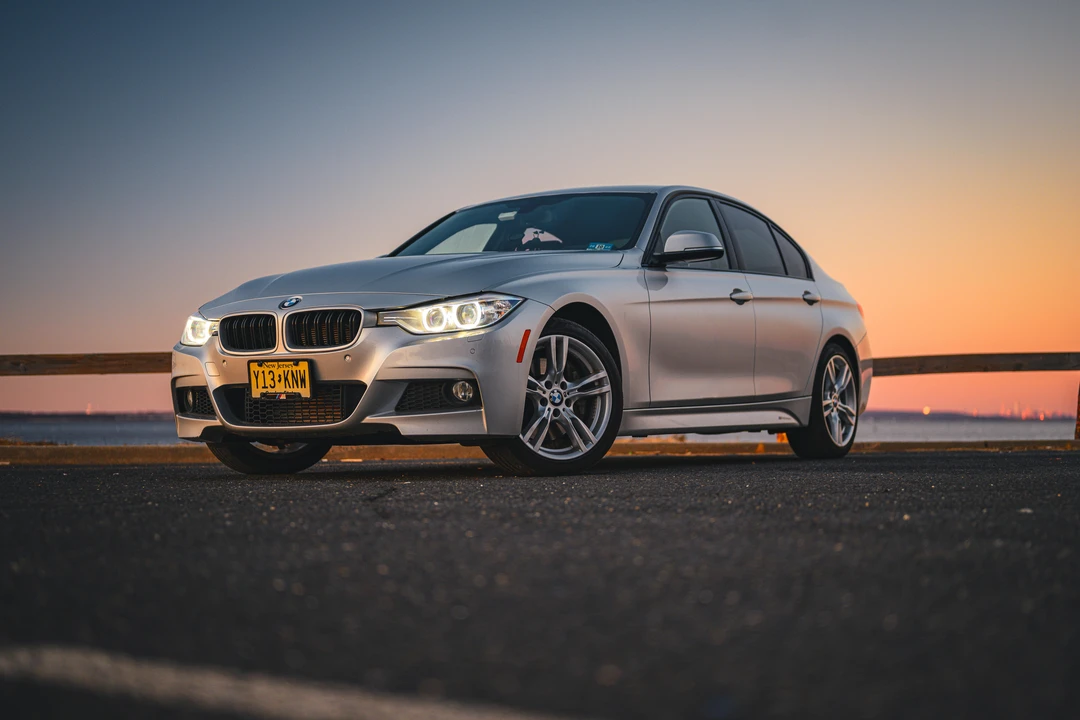 2015 BMW F30 335i & 340i Sedan - Image 10 of 31