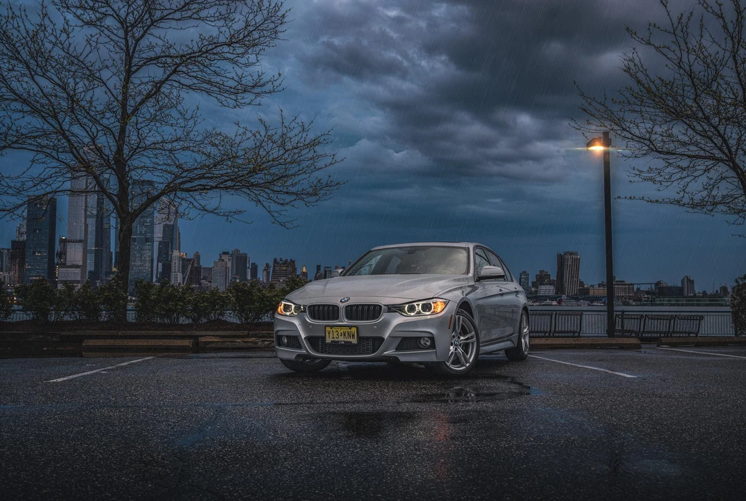 2015 BMW F30 335i & 340i Sedan - Image 8 of 31
