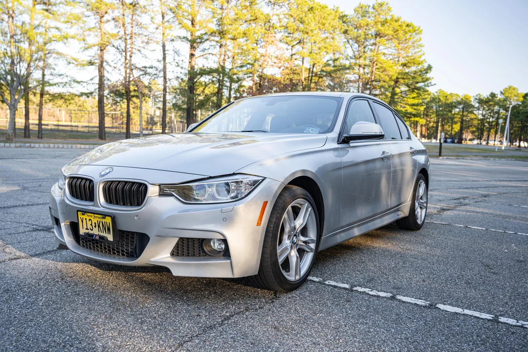 2015 BMW F30 335i & 340i Sedan - Image 9 of 31