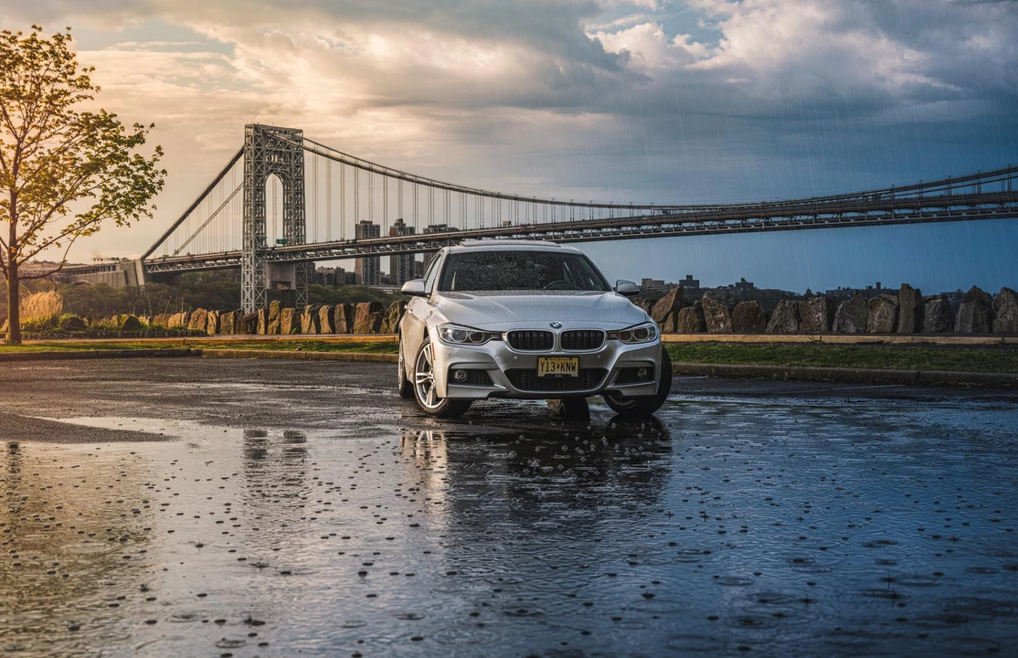 2015 BMW F30 335i & 340i Sedan - Image 6 of 31