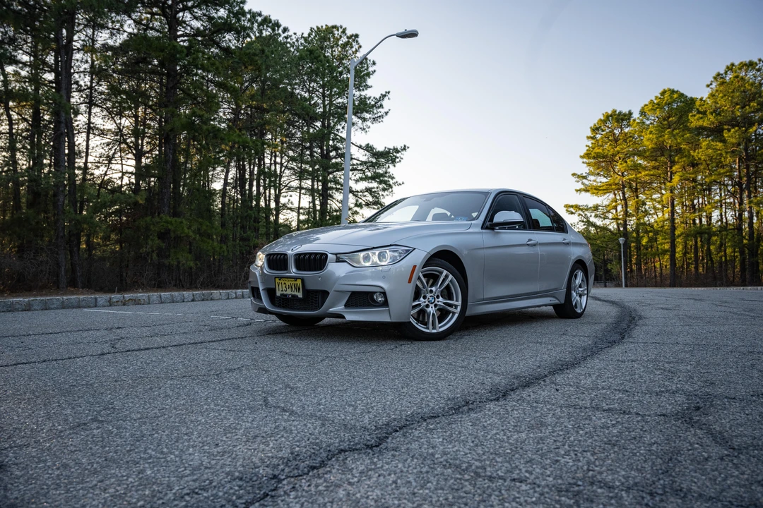 2015 BMW F30 335i & 340i Sedan - Image 12 of 31