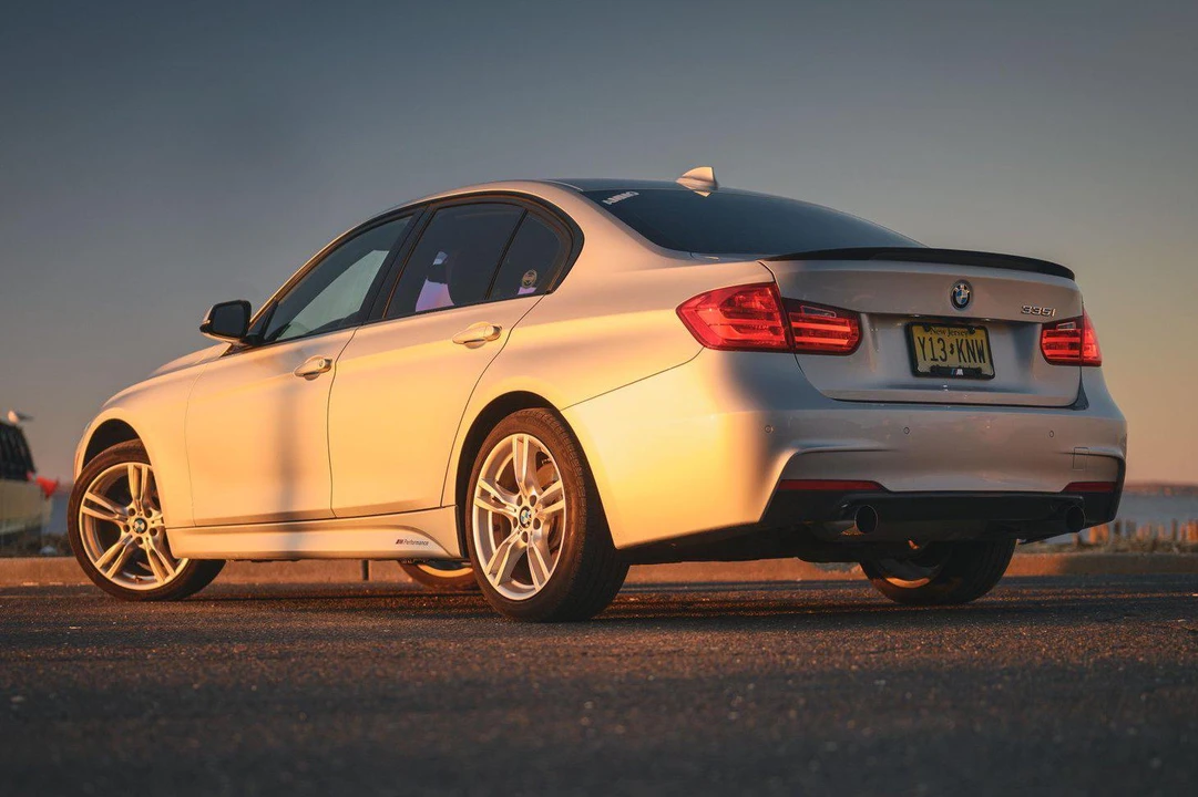 2015 BMW F30 335i & 340i Sedan - Image 4 of 31