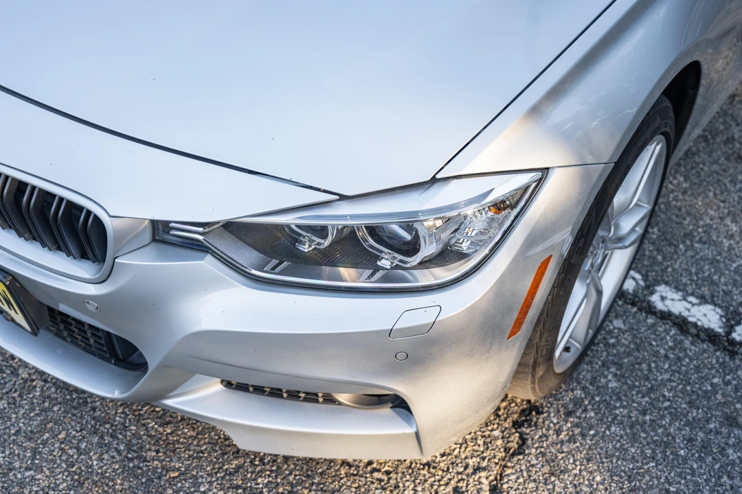 2015 BMW F30 335i & 340i Sedan - Image 25 of 31