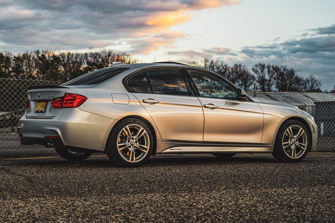 2015 BMW F30 335i & 340i Sedan - Image 3 of 31
