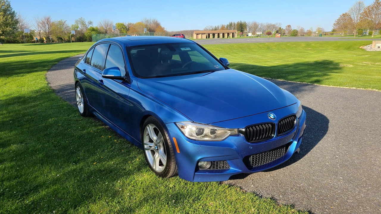 2015 BMW F30 335i & 340i Sedan - Image 13 of 31