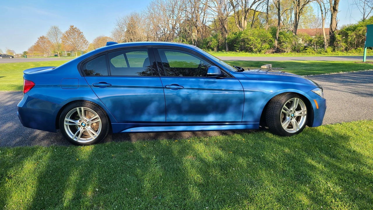 2015 BMW F30 335i & 340i Sedan - Image 10 of 31