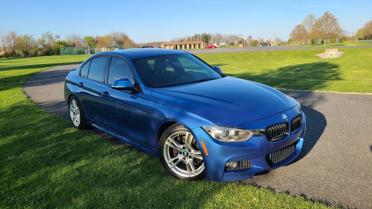 2015 BMW F30 335i & 340i Sedan - Image 12 of 31
