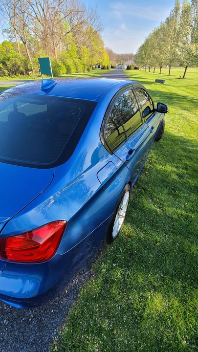 2015 BMW F30 335i & 340i Sedan - Image 23 of 31
