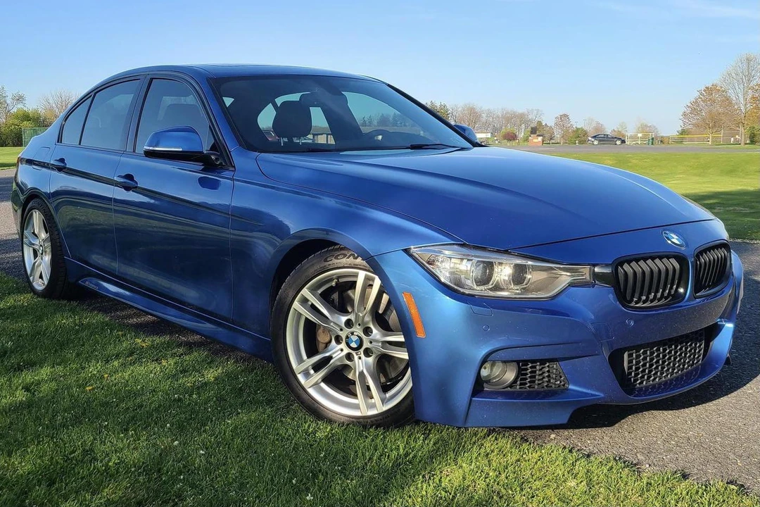 2015 BMW F30 335i & 340i Sedan - Image 2 of 31