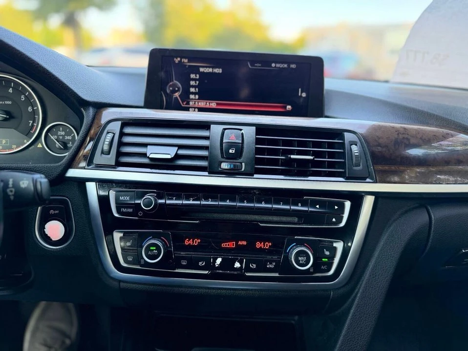 2015 BMW 4 Series - Image 15 of 20