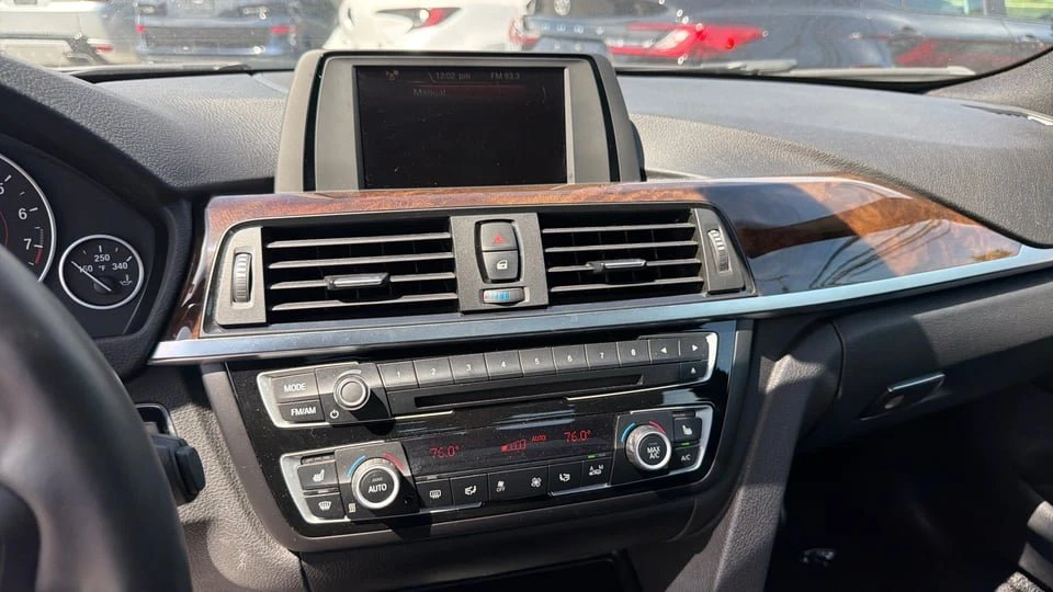 2015 BMW 4 Series - Image 17 of 20