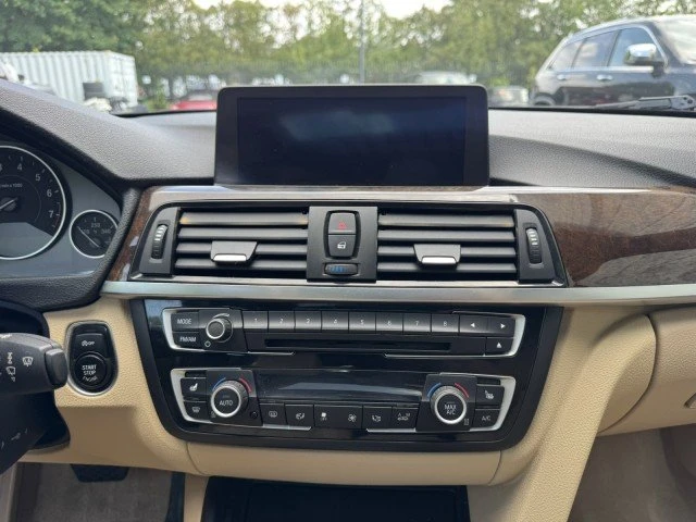 2015 BMW 4 Series - Image 15 of 20