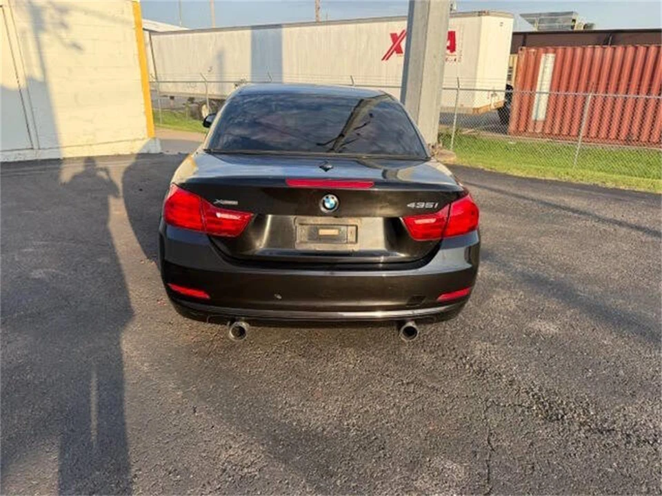 2015 BMW 4 Series - Image 14 of 31